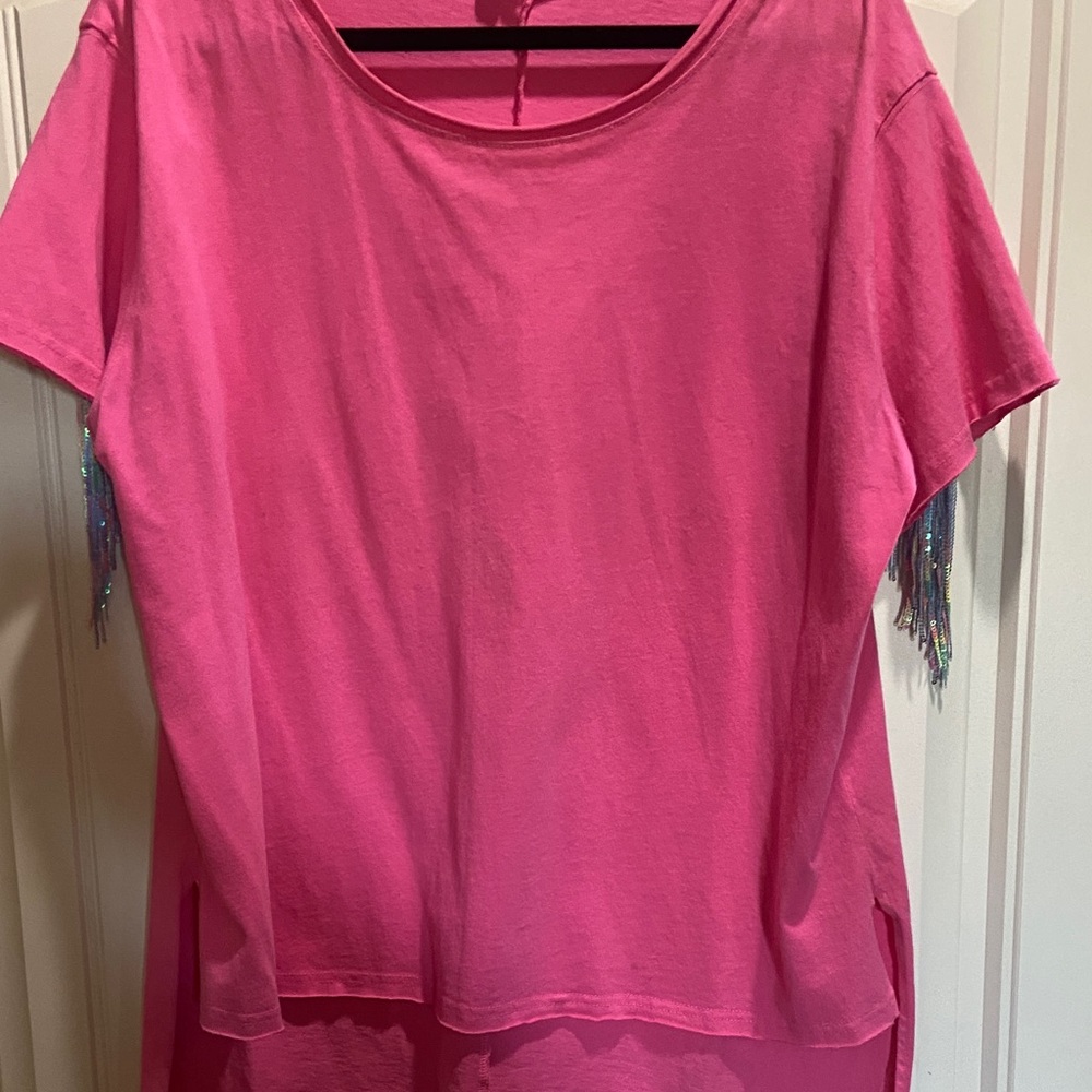 Fantastic Fawn Vibrant Pink Short Sleeve Tee